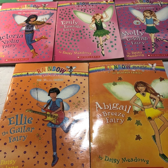 Rainbow Magic Fairy Books 2004-2008 - Picture 6 of 8